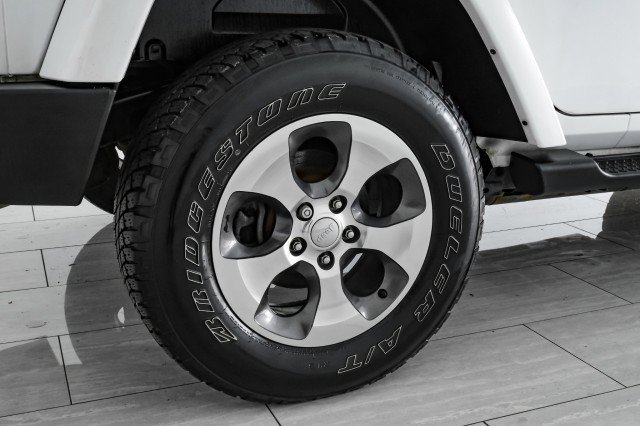 Used 2016 Jeep Wrangler Unlimited Sahara w/ Connectivity Group image 48