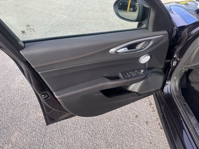 New 2025 Alfa Romeo Giulia AWD w/ Driving Assist Package image 11