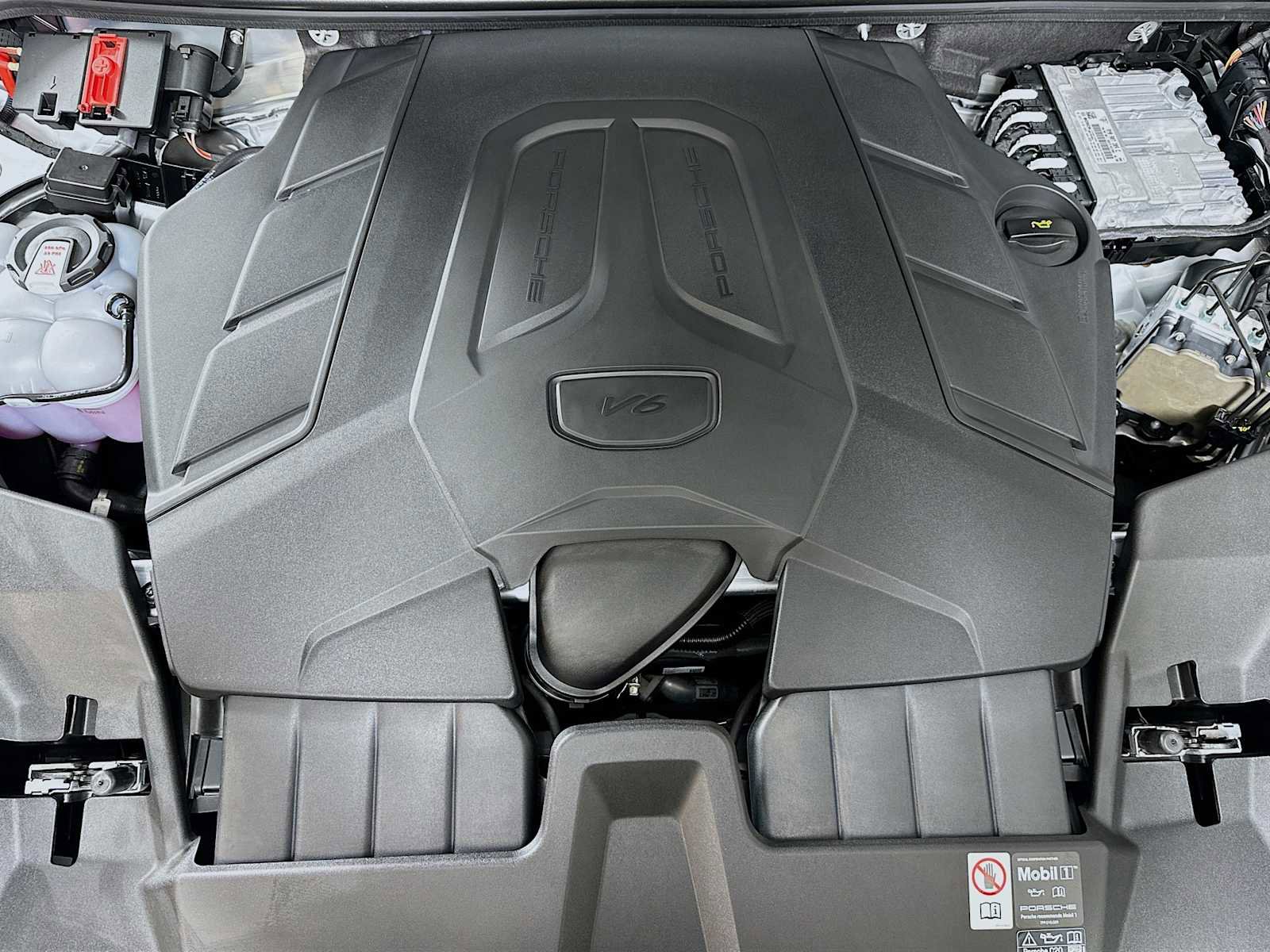 New 2026 Porsche Cayenne Coupe image 31