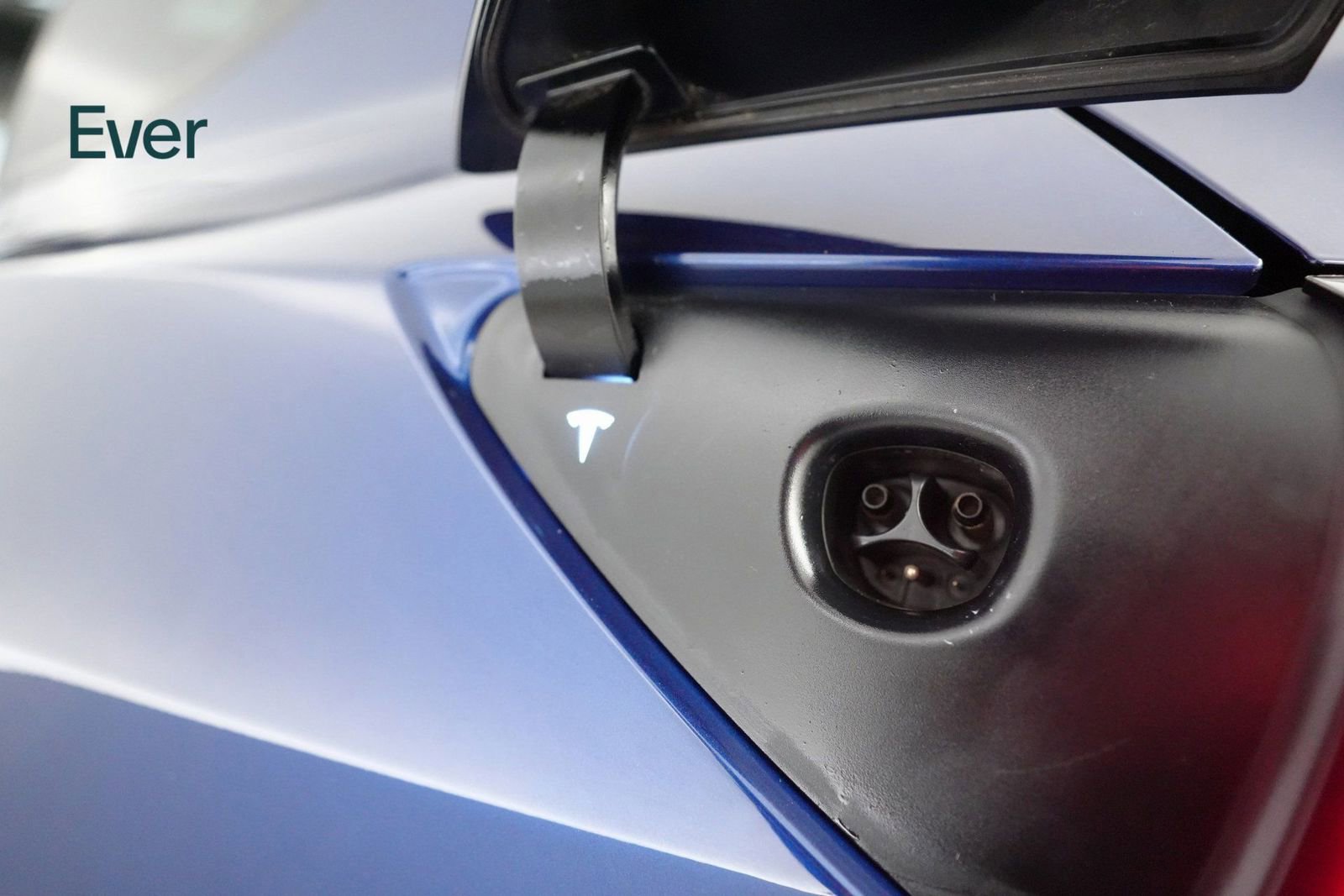 Used 2022 Tesla Model Y Long Range image 24