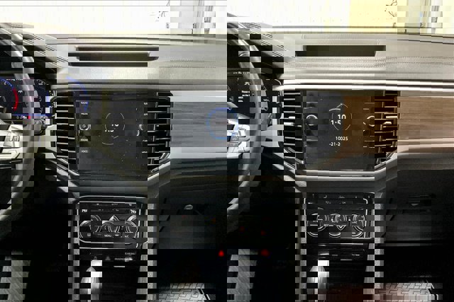 Used 2021 Volkswagen Atlas SEL Premium image 6