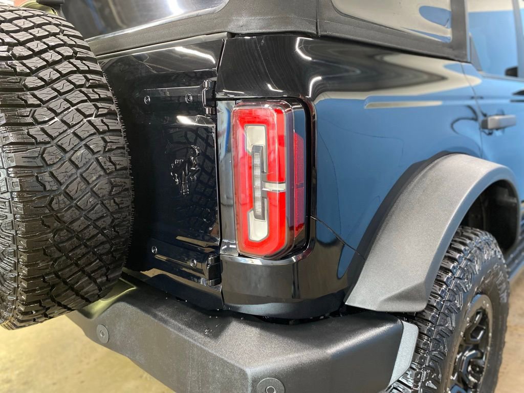 Used 2023 Ford Bronco Wildtrak image 13