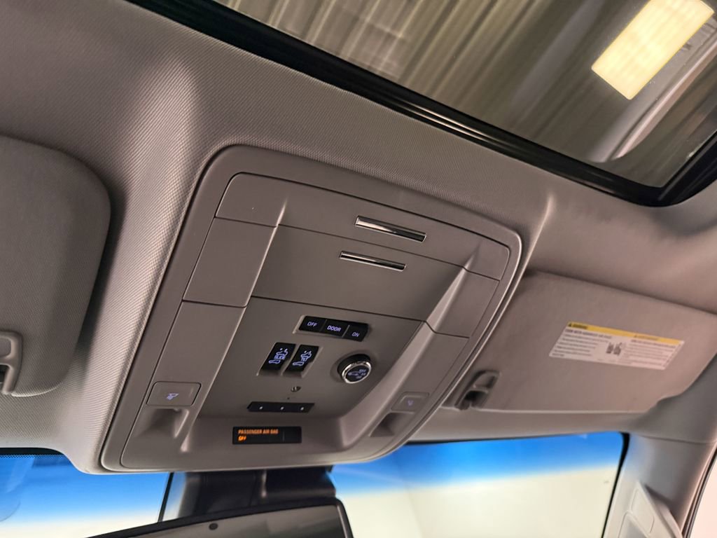 Used 2020 GMC Yukon Denali w/ Open Road Package image 86