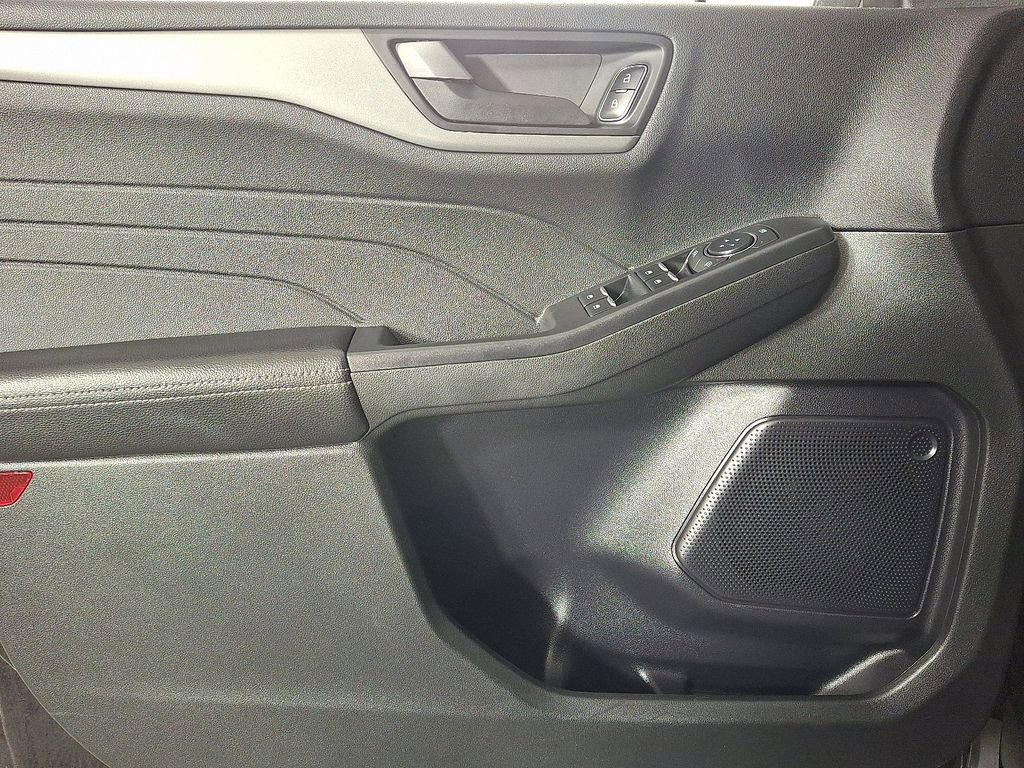 Used 2023 Ford Escape Active image 14