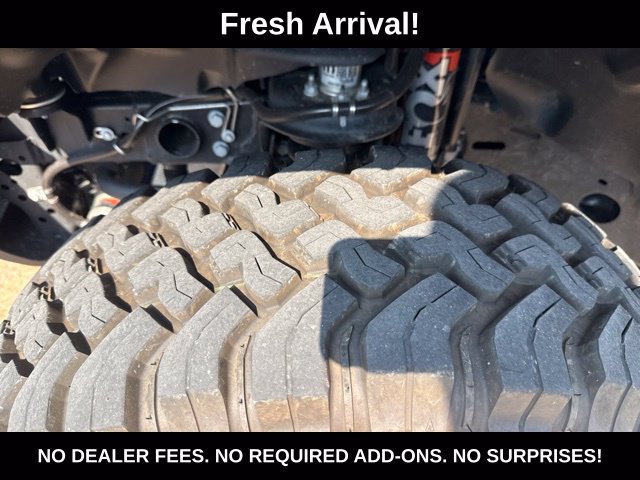 Used 2025 Jeep Gladiator Mojave AWD/4WD image 20