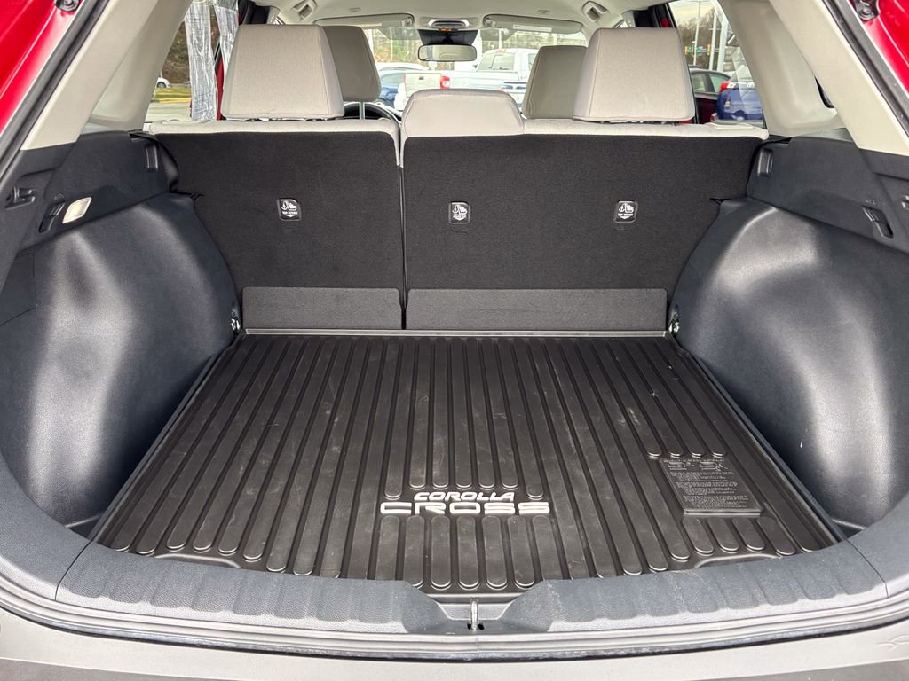 Certified 2023 Toyota Corolla Cross LE image 43