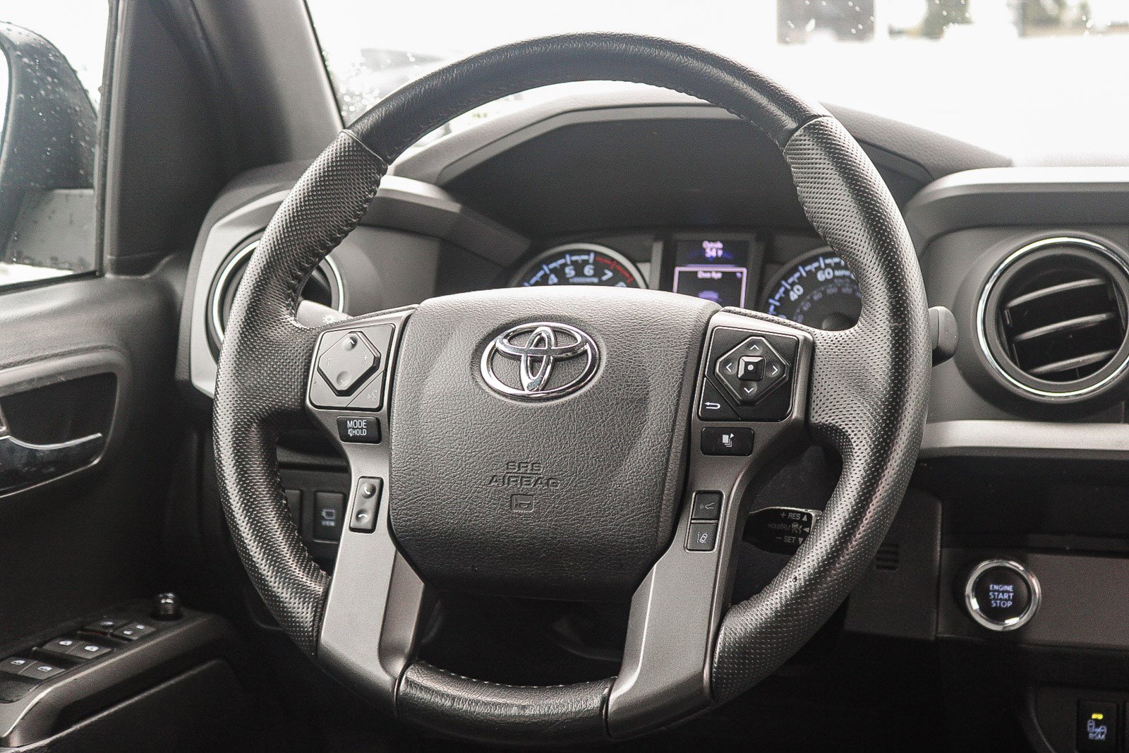 Used 2022 Toyota Tacoma TRD Sport w/ TRD Premium Sport Package image 16