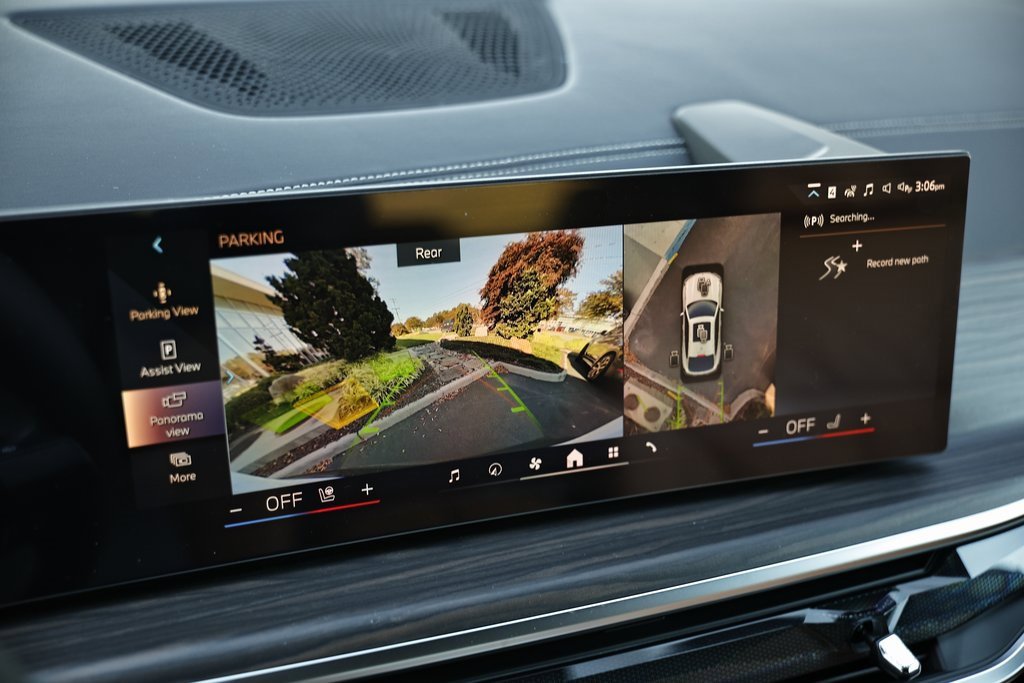 New 2026 BMW X6 xDrive40i w/ Climate Comfort Package image 36