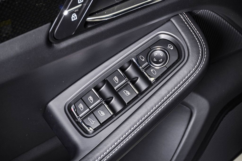 New 2026 Porsche Macan GTS AWD/4WD image 27