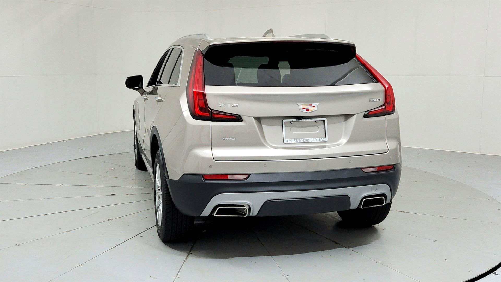 Certified 2023 Cadillac XT4 Premium Luxury w/ Cold Weather Package image 4