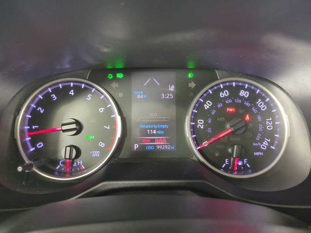 Used 2020 Toyota RAV4 XLE w/ Convenience Package FWD image 35