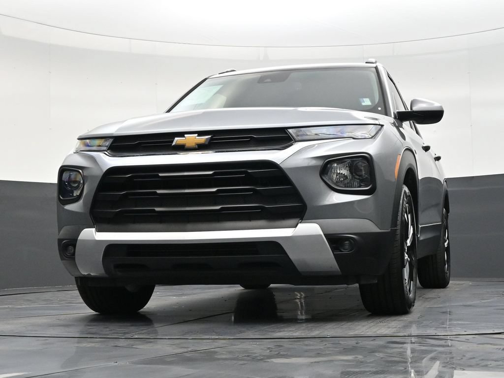 Used 2023 Chevrolet TrailBlazer LT FWD image 24