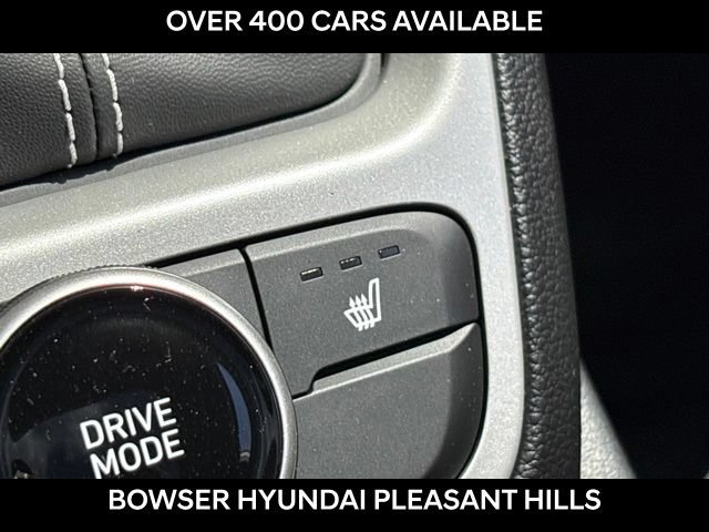 New 2026 Hyundai Venue SEL FWD image 10