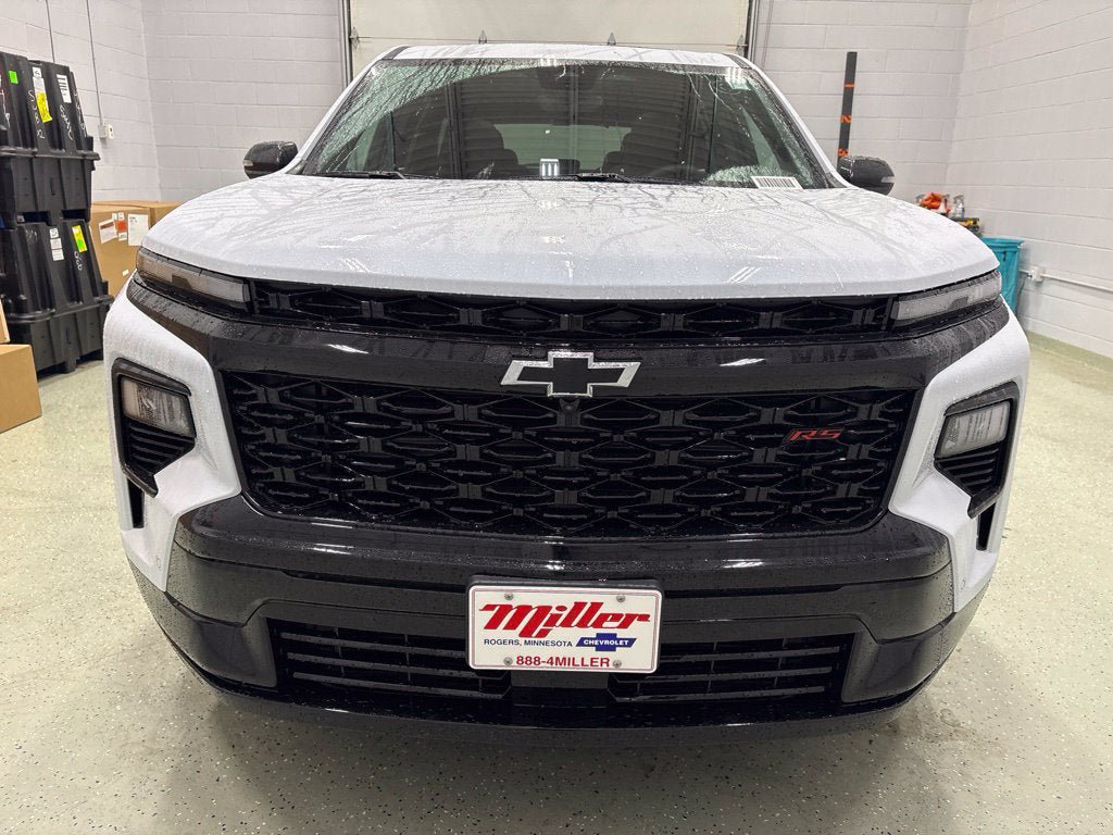 New 2027 Chevrolet Traverse RS w/ LPO, Floor Liner Package AWD/4WD image 9