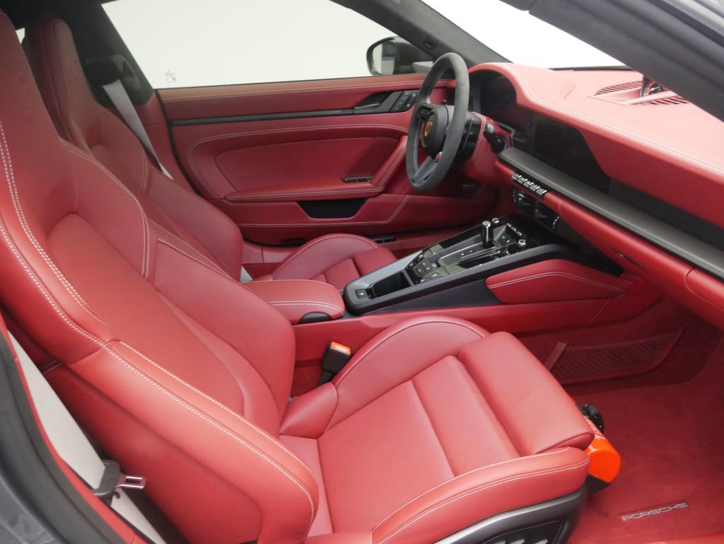 Certified 2025 Porsche 911 Carrera GTS image 24