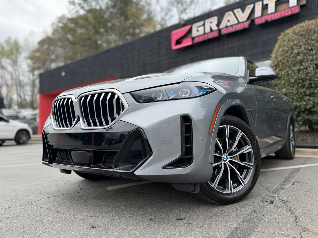 Used 2025 BMW X6 xDrive40i AWD/4WD image 2
