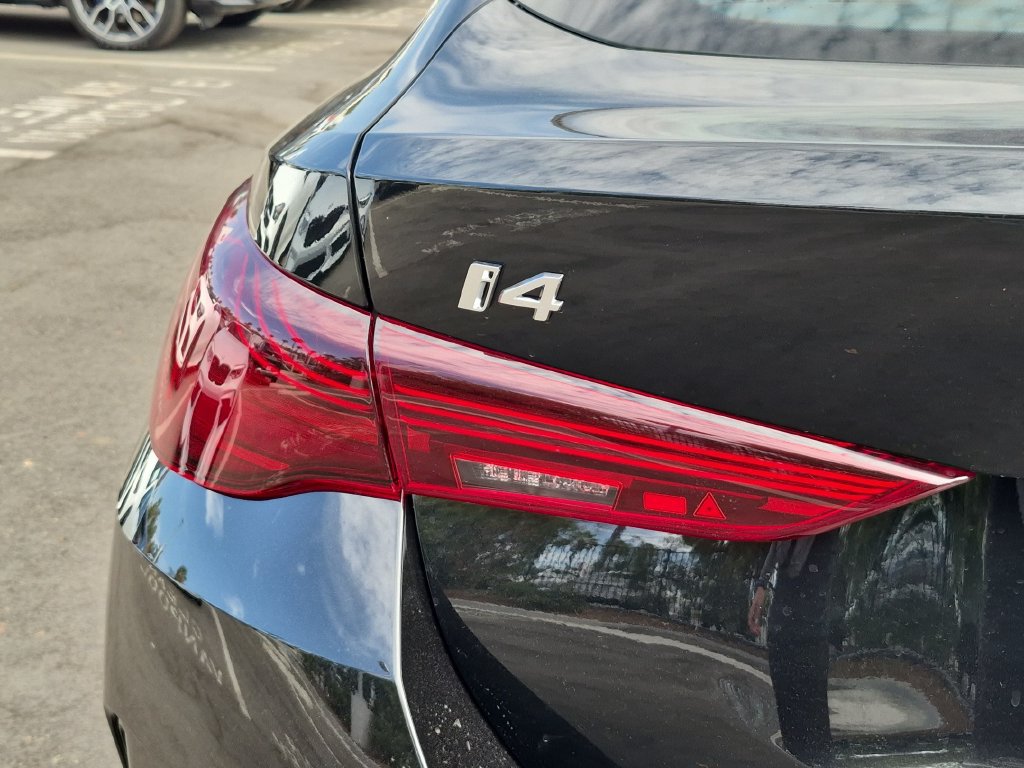 New 2026 BMW i4 M60 w/ Premium Package AWD/4WD image 27