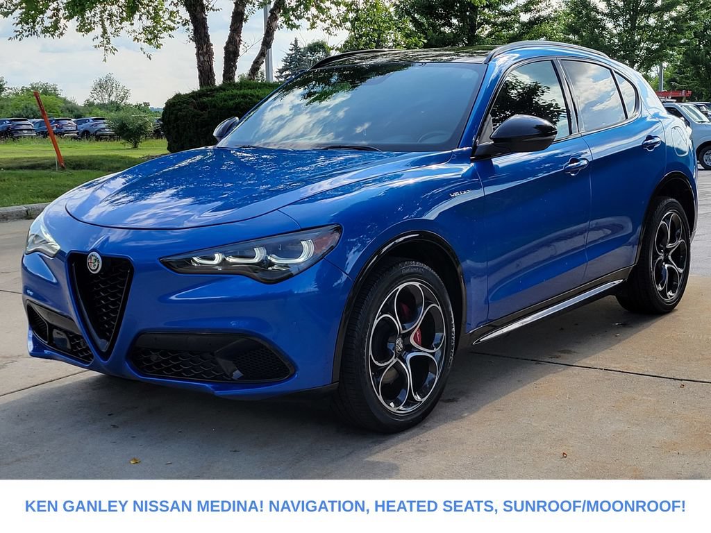 Used 2024 Alfa Romeo Stelvio Veloce AWD/4WD image 7