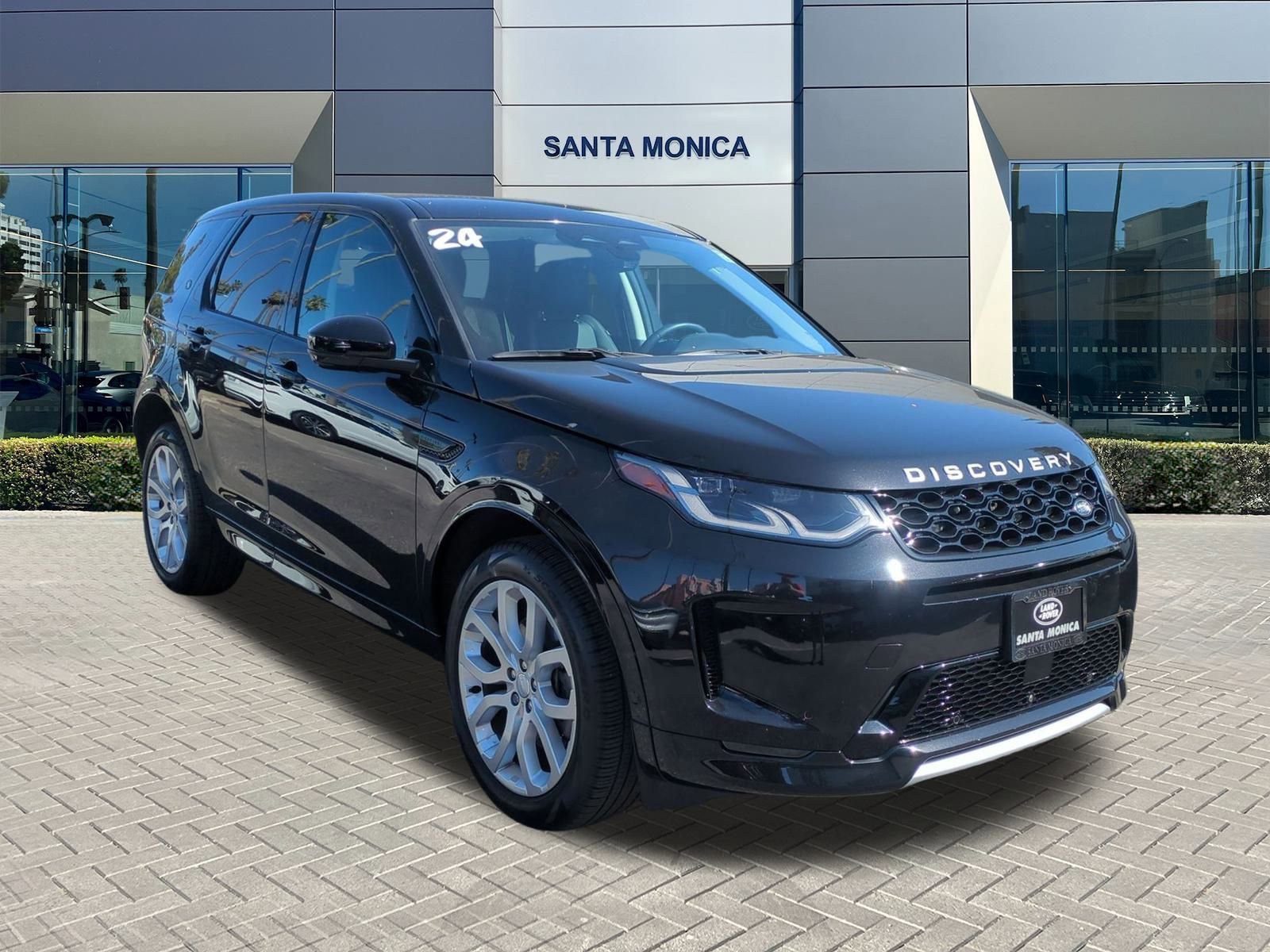 Certified 2024 Land Rover Discovery Sport S image 7