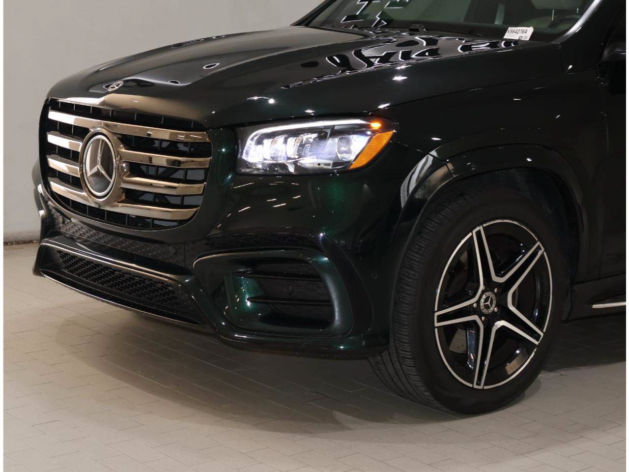 Used 2024 Mercedes-Benz GLS 450 4MATIC image 2