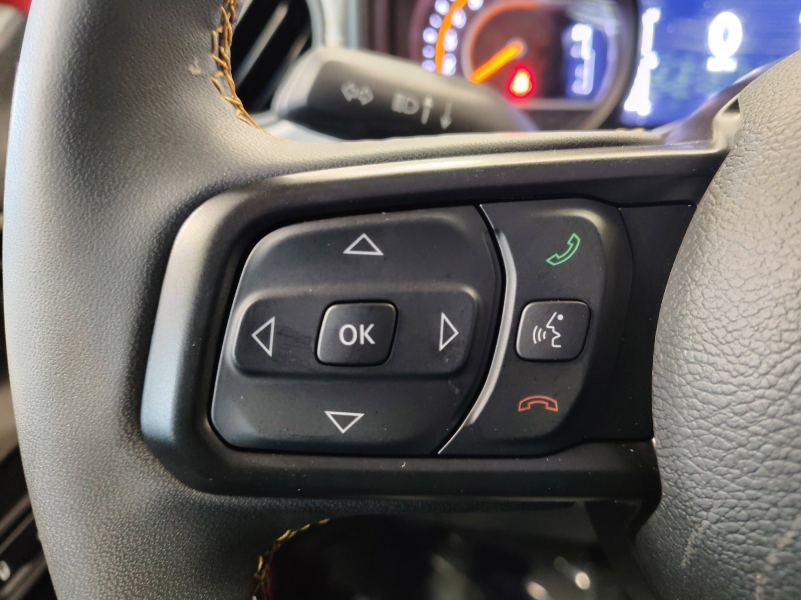 Used 2024 Jeep Gladiator Sport image 19