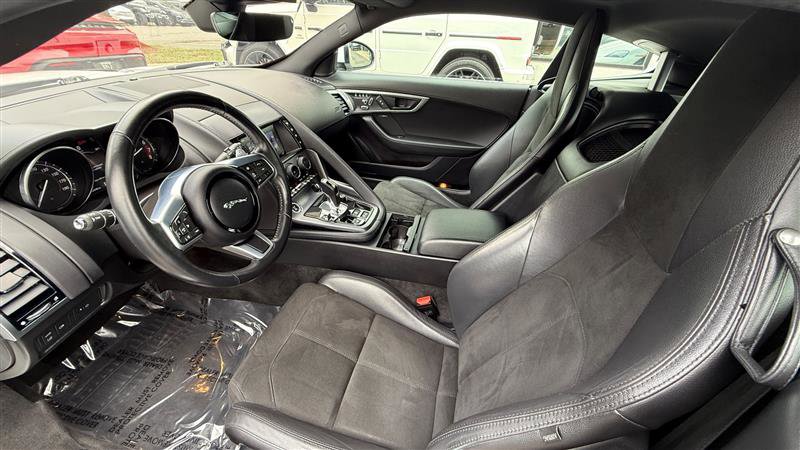 Used 2018 Jaguar F-TYPE Coupe image 7