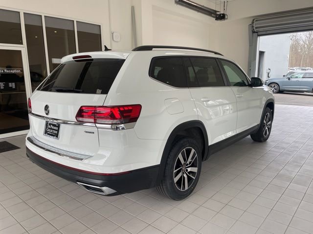 Used 2023 Volkswagen Atlas SE image 4