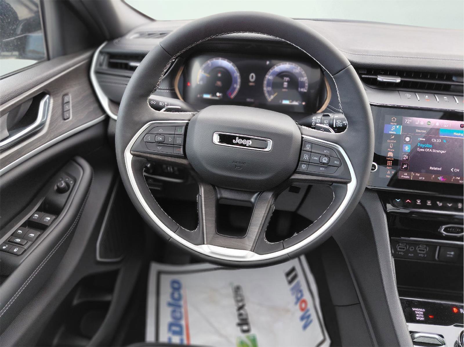 New 2026 Jeep Grand Cherokee Limited w/ Limited Altitude Package AWD/4WD image 36