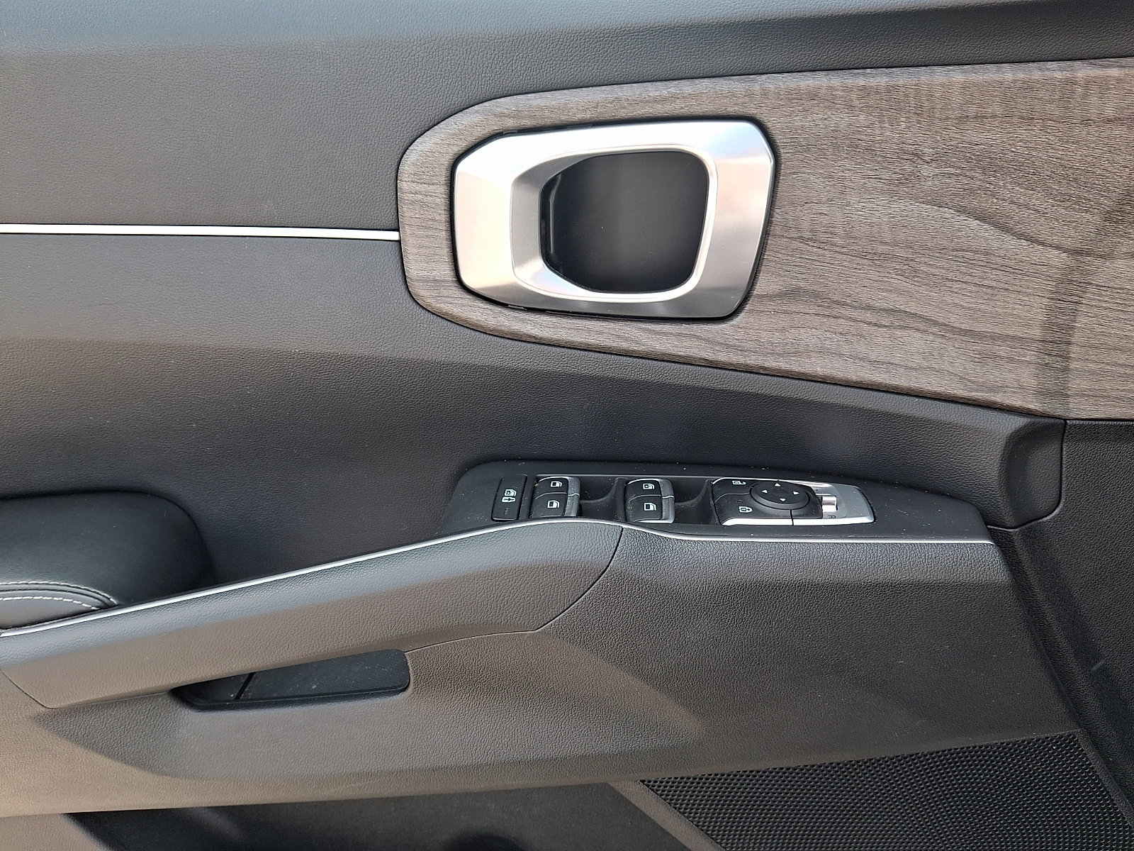 Used 2021 Kia Sorento EX w/ EX AWD X-Line Package image 20