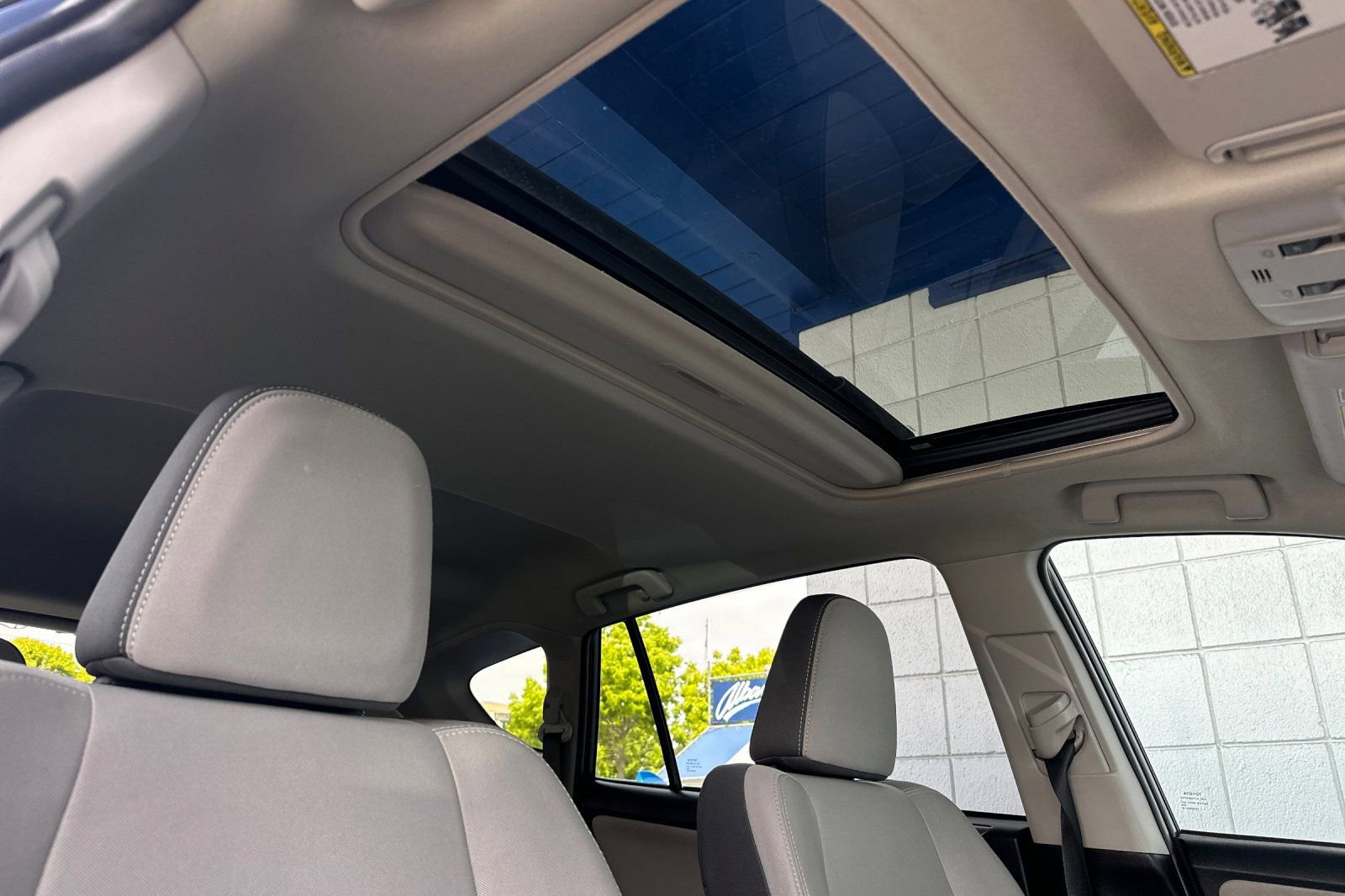 Used 2014 Toyota RAV4 XLE AWD/4WD image 21