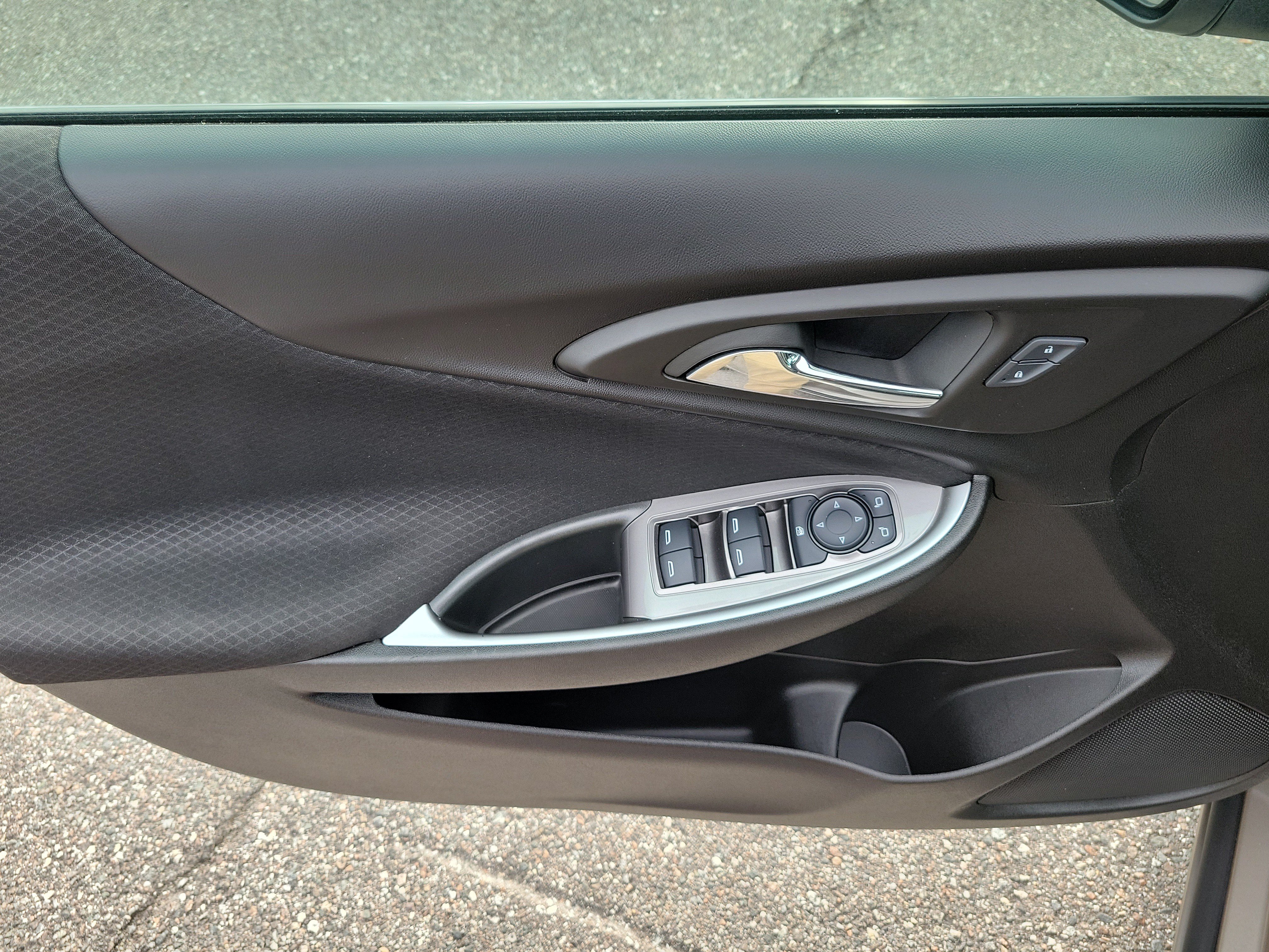 Used 2024 Chevrolet Malibu LS FWD image 16