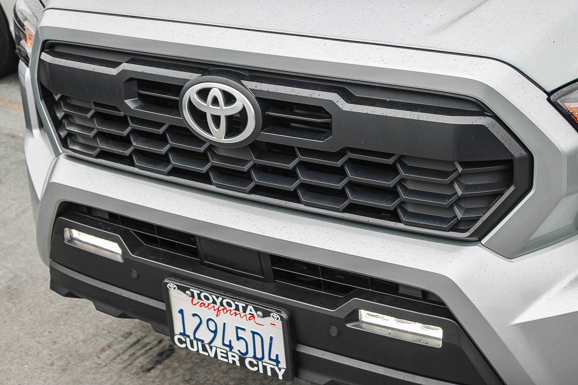 Used 2024 Toyota Tacoma TRD Off-Road image 6