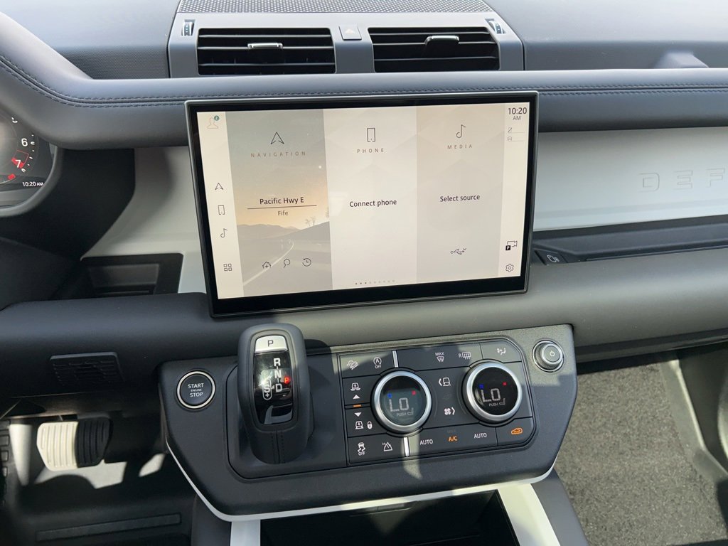 New 2025 Land Rover Defender 130 S image 25