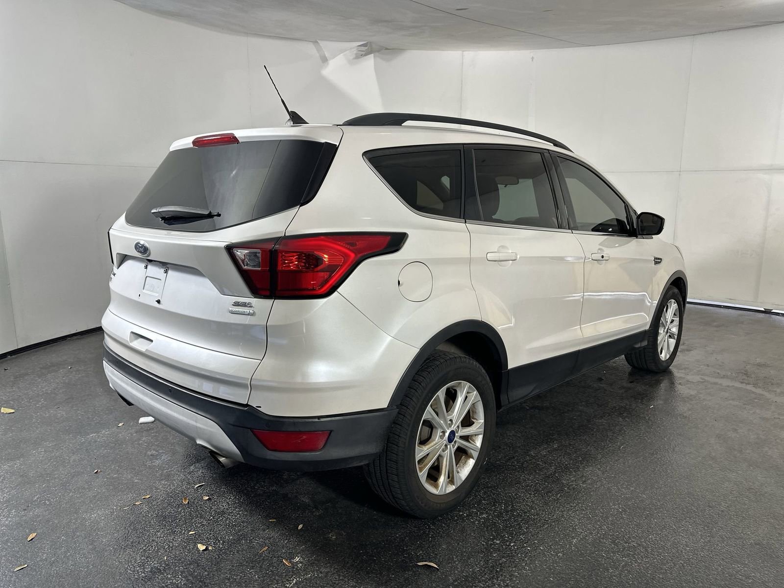 Used 2019 Ford Escape SEL image 11