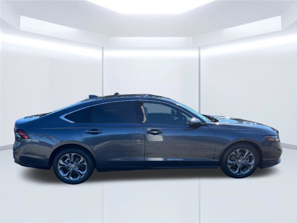 Certified 2023 Honda Accord EX image 6