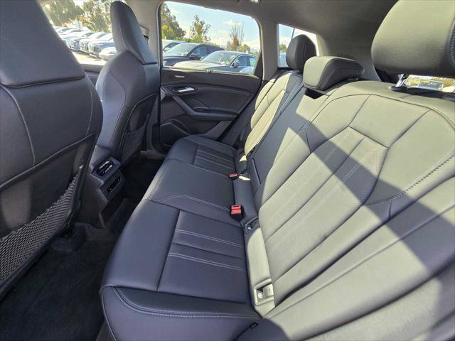 Used 2025 Audi Q6 e-tron Prestige image 21