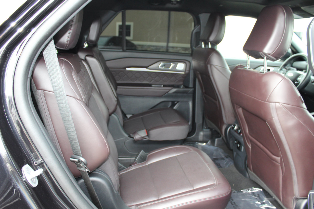 Used 2025 Ford Explorer Platinum w/ LUX Leather Package image 75