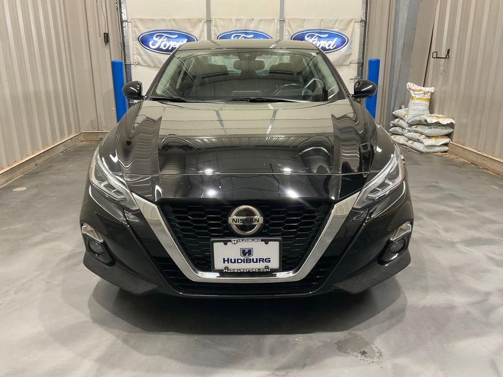 Used 2019 Nissan Altima 2.0 Edition One FWD image 2