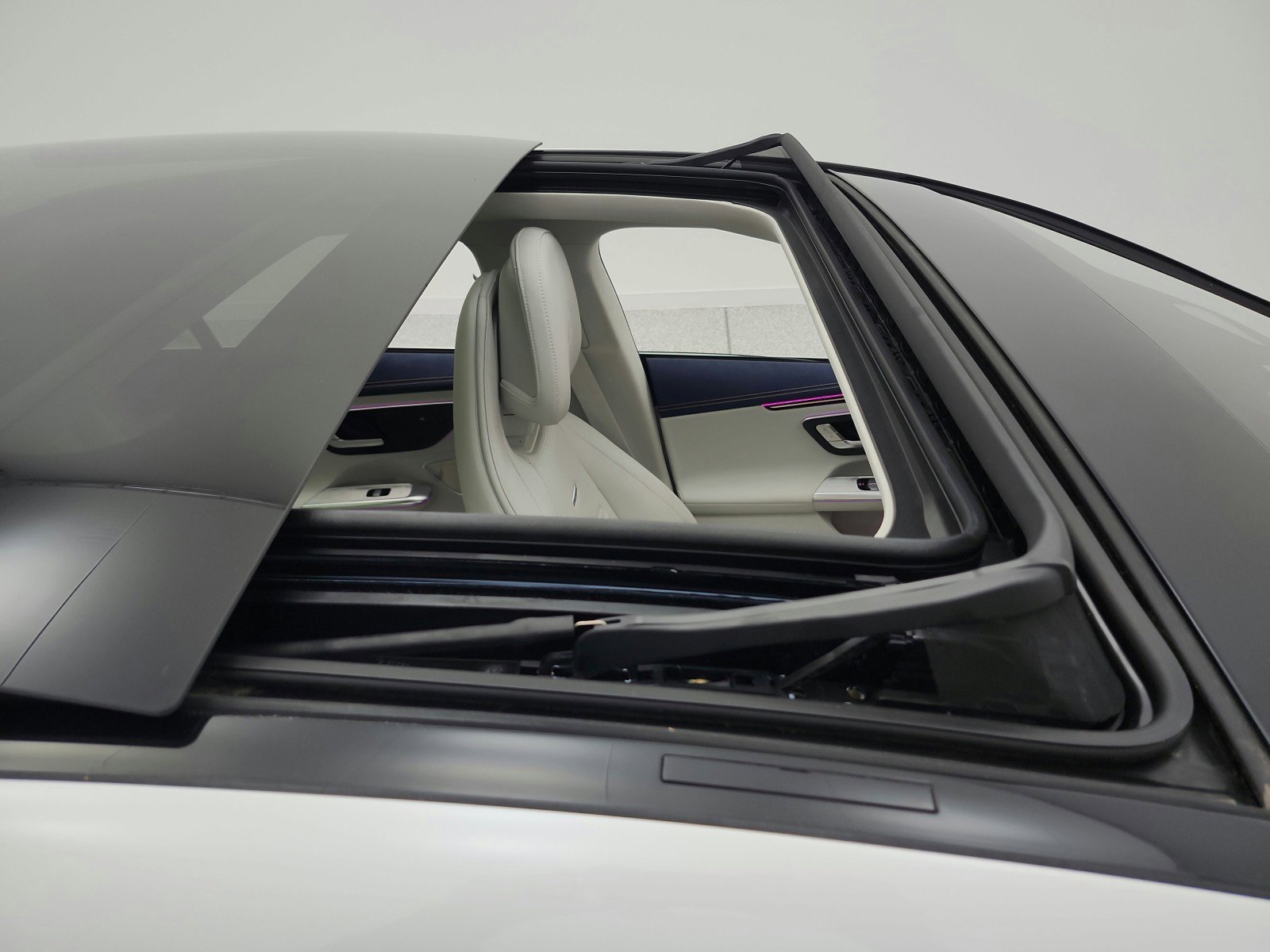 Used 2023 Mercedes-Benz EQE AMG 4MATIC Sedan image 21