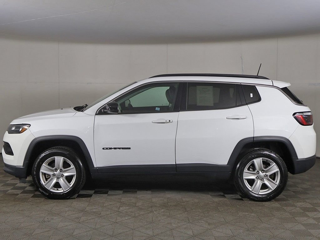 Used 2022 Jeep Compass Latitude AWD/4WD image 15