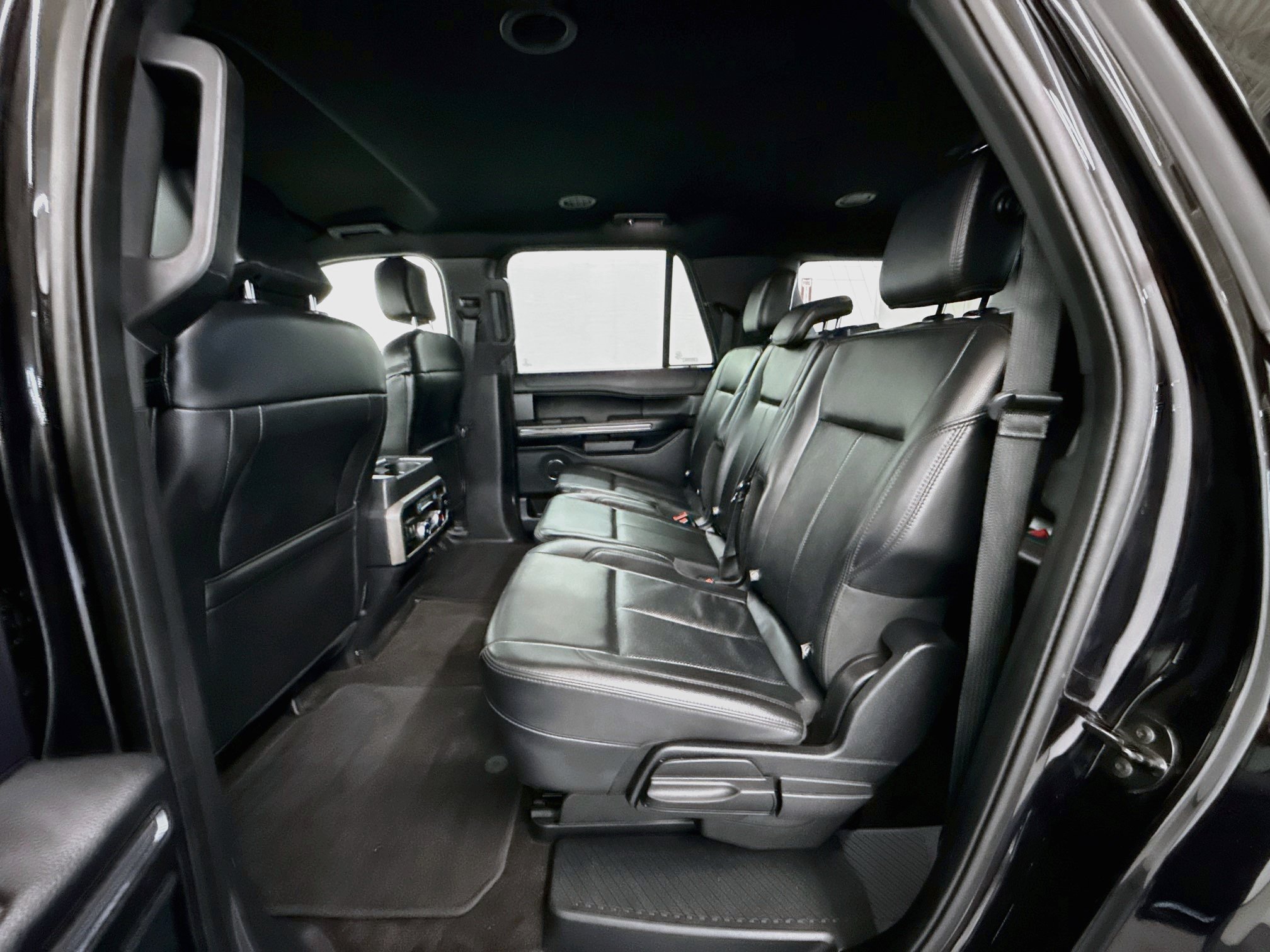 Used 2020 Ford Expedition Max XLT w/ Equipment Group 202A RWD image 28