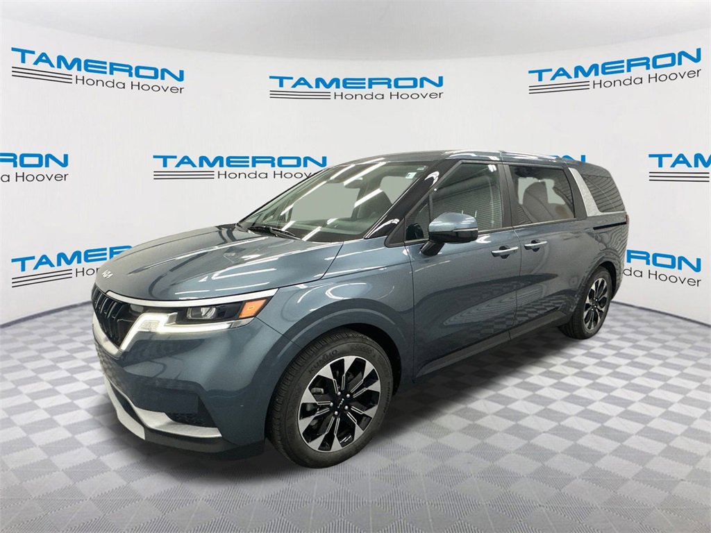 Used 2024 Kia Carnival EX