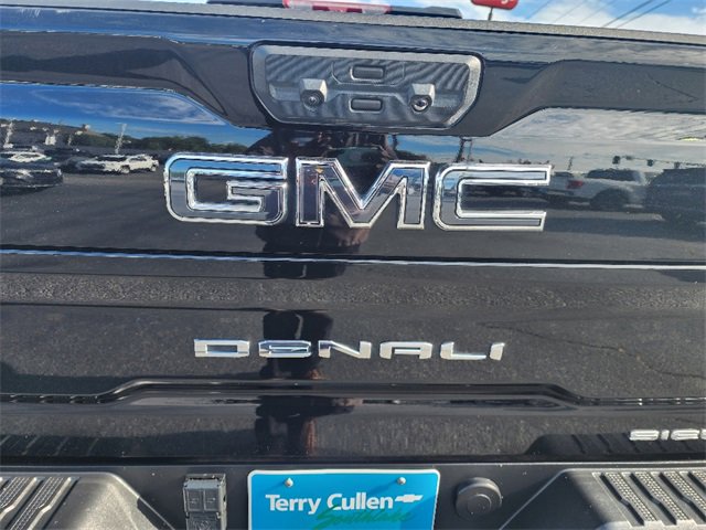 Used 2024 GMC Sierra 2500 Denali Ultimate image 10