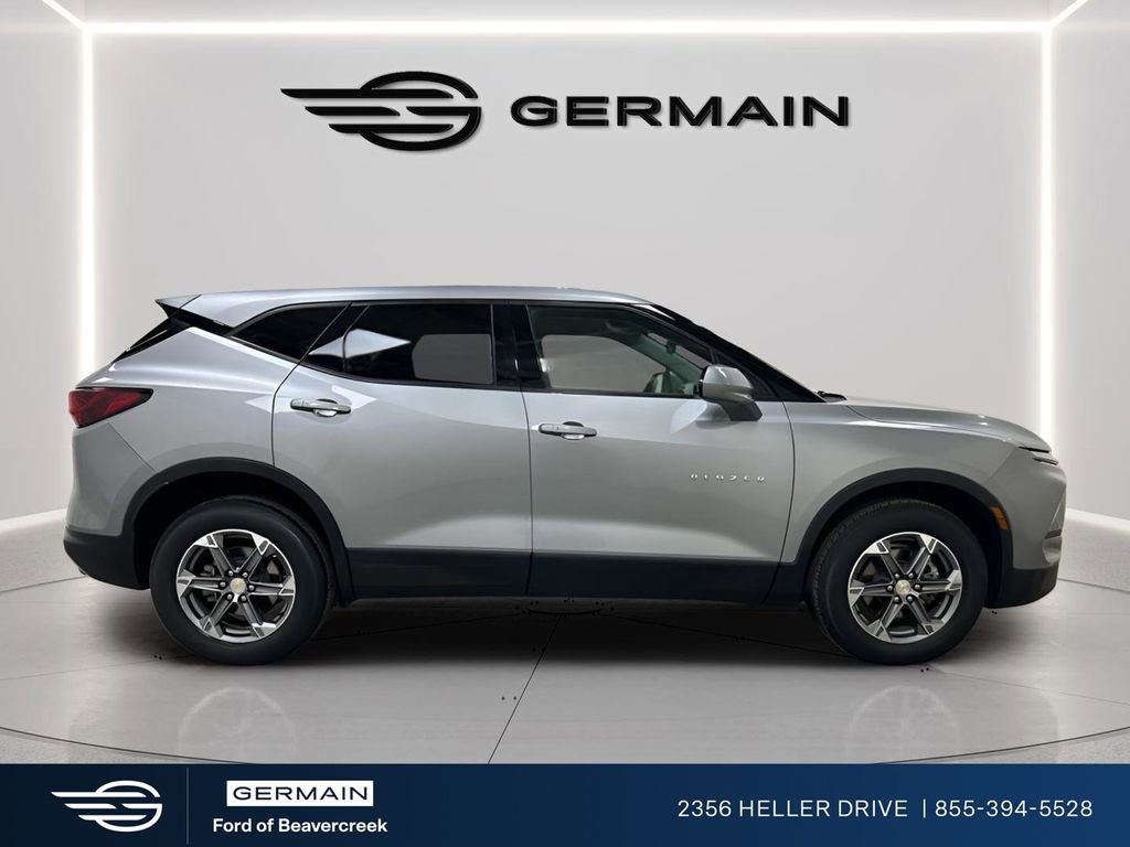 Used 2023 Chevrolet Blazer LT image 7