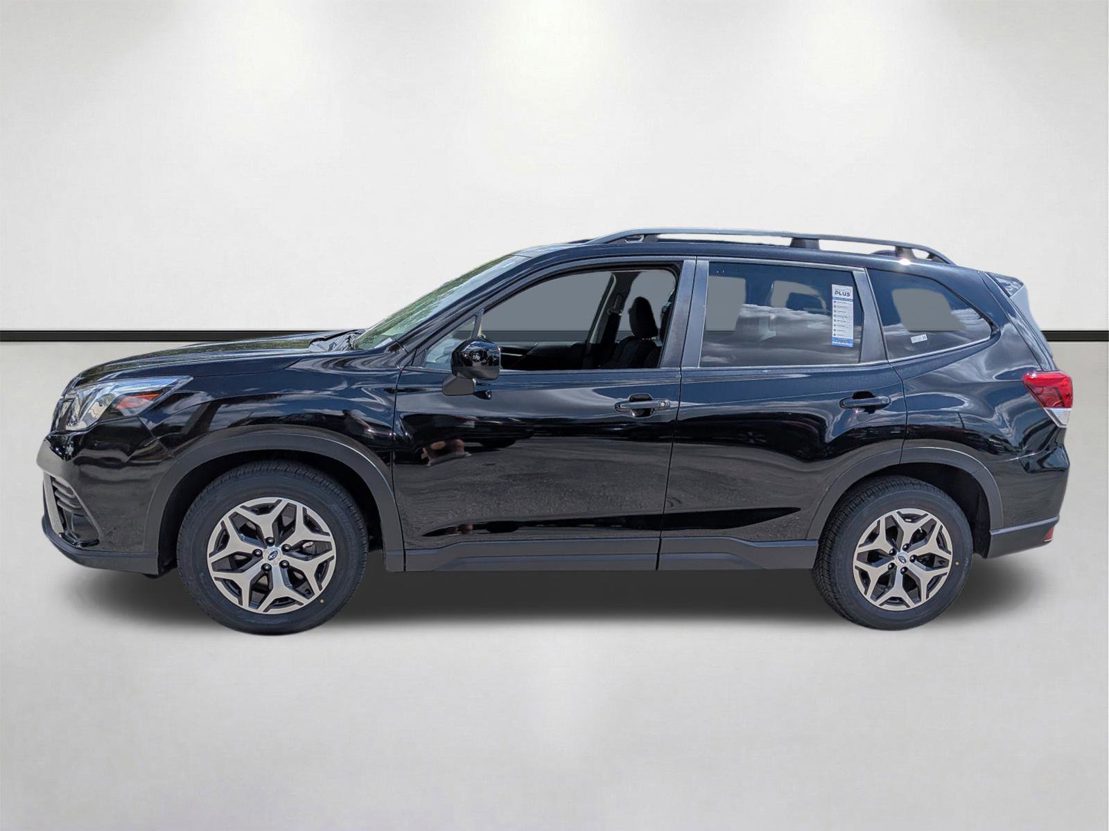 Certified 2023 Subaru Forester Premium AWD/4WD image 7