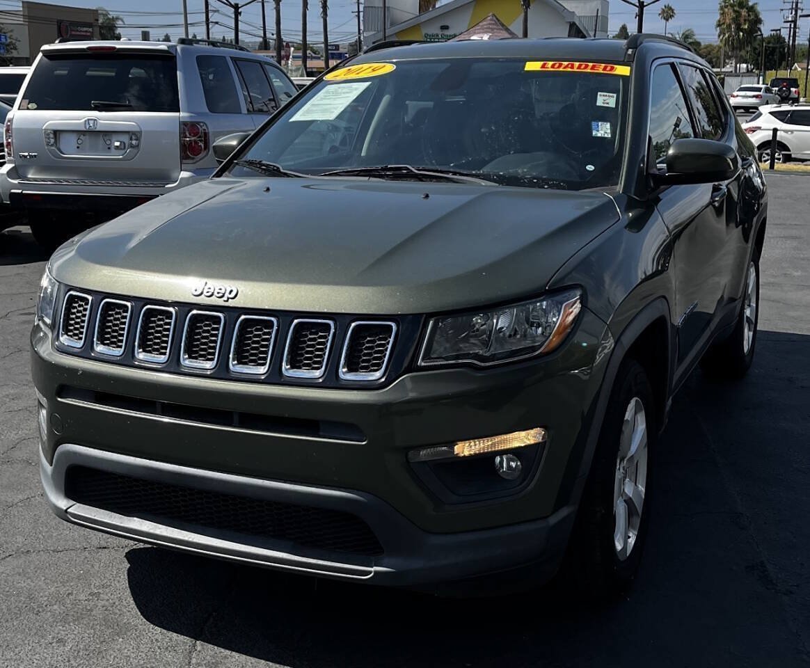 Used 2019 Jeep Compass Latitude AWD/4WD image 2