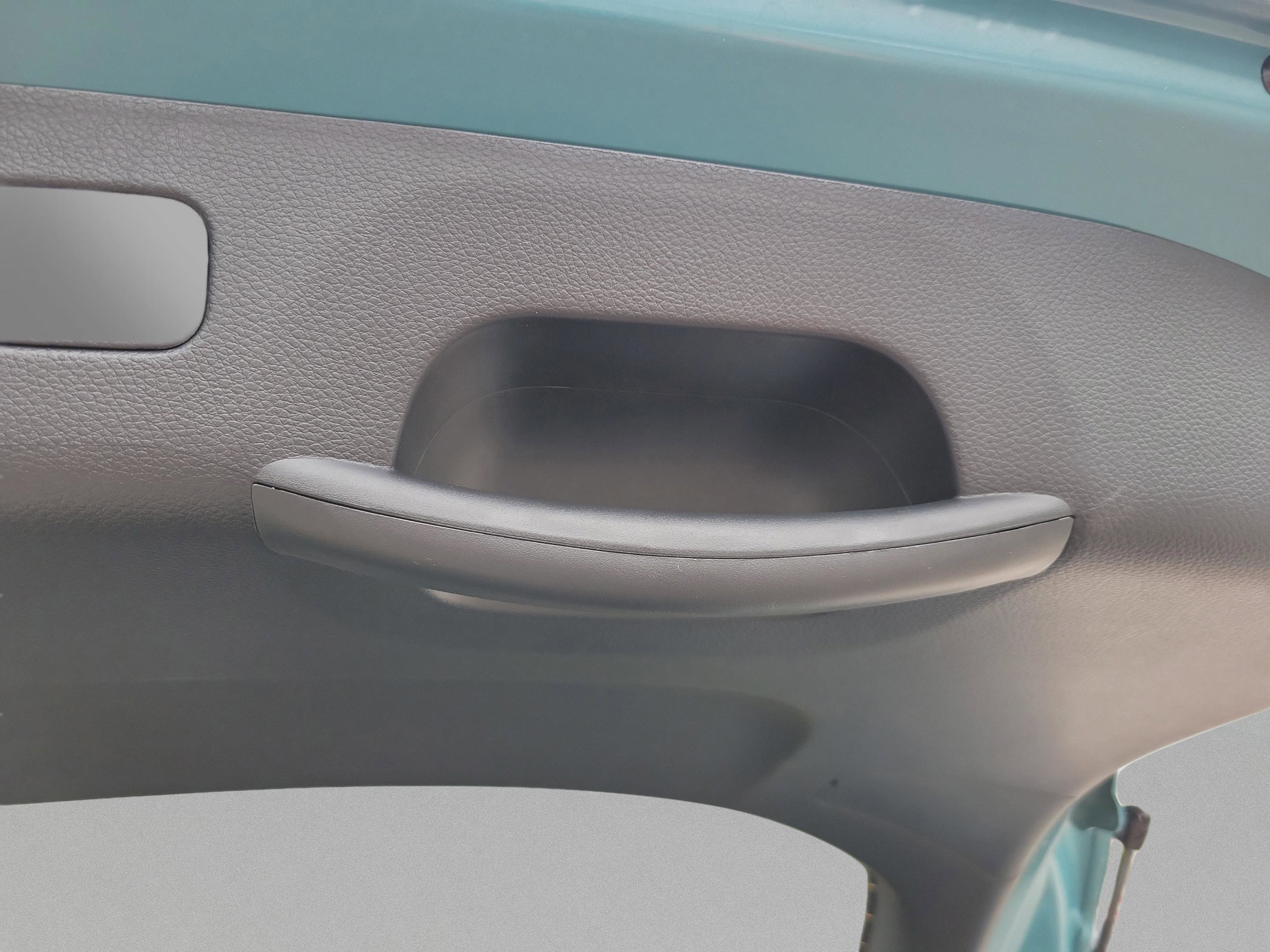 New 2025 Kia Seltos S image 17