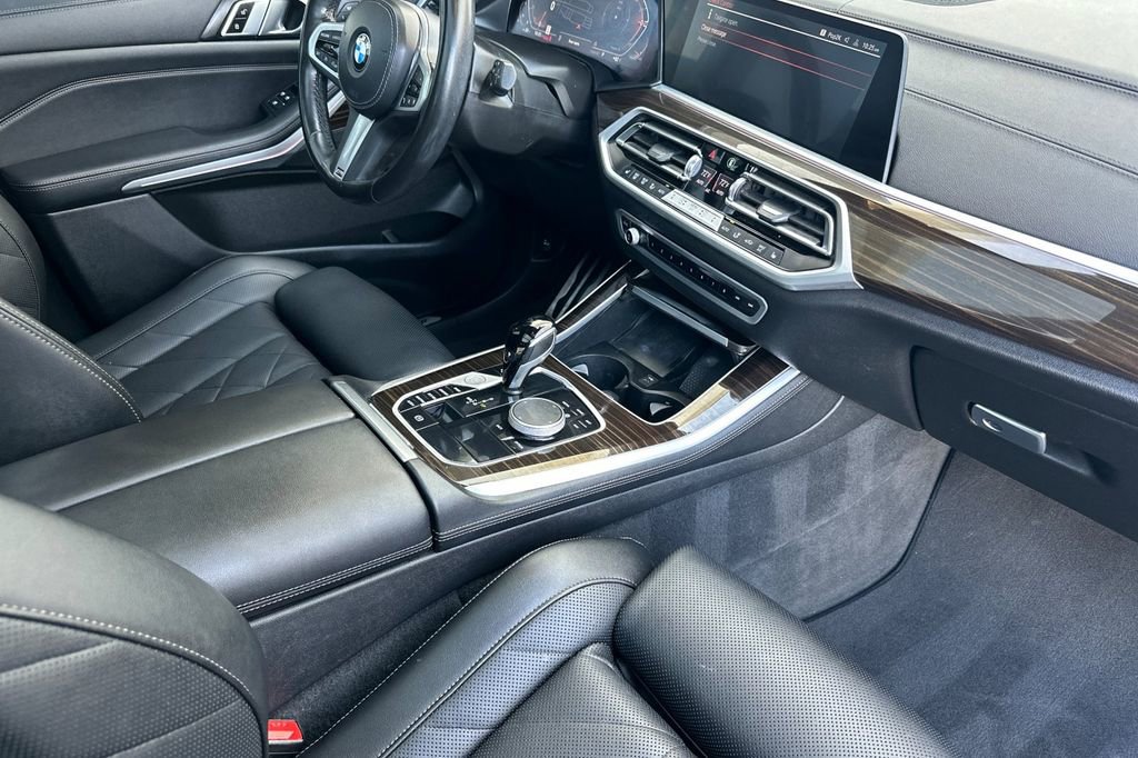 Used 2023 BMW X5 sDrive40i w/ M Sport Package image 17