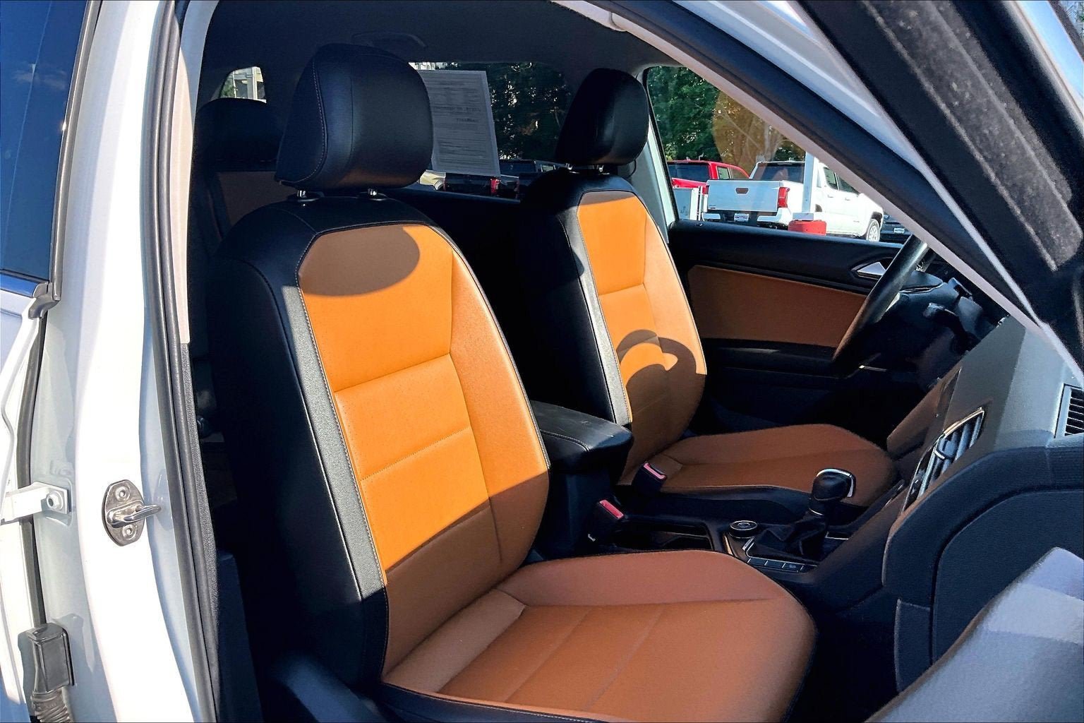 Used 2018 Volkswagen Tiguan SE w/ 3rd Row Seat Package AWD/4WD image 7