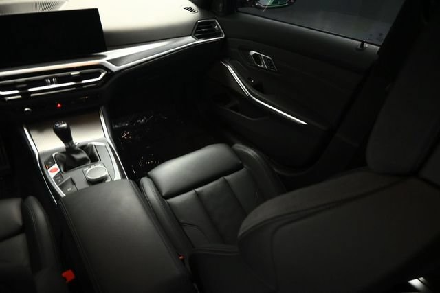 Used 2023 BMW M3 RWD image 46